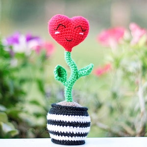 Crochet flower pattern tutorial on how to crochet a flower pot easy red heart crochet patterns easy crochet gifts image 5