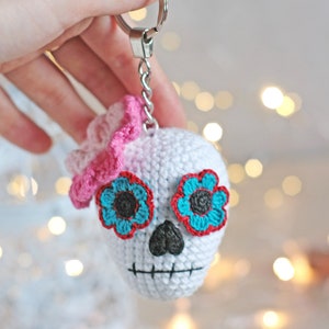 Skull crochet pattern sugar skull pattern easy halloween amigurumi pattern small diy halloween decor image 7