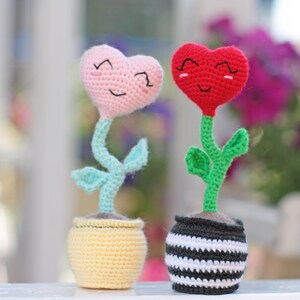 Crochet flower pattern tutorial on how to crochet a flower pot easy red heart crochet patterns easy crochet gifts image 7