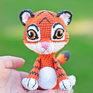 Сrochet tiger pattern mini crochet animals amigurumi pattern image 1