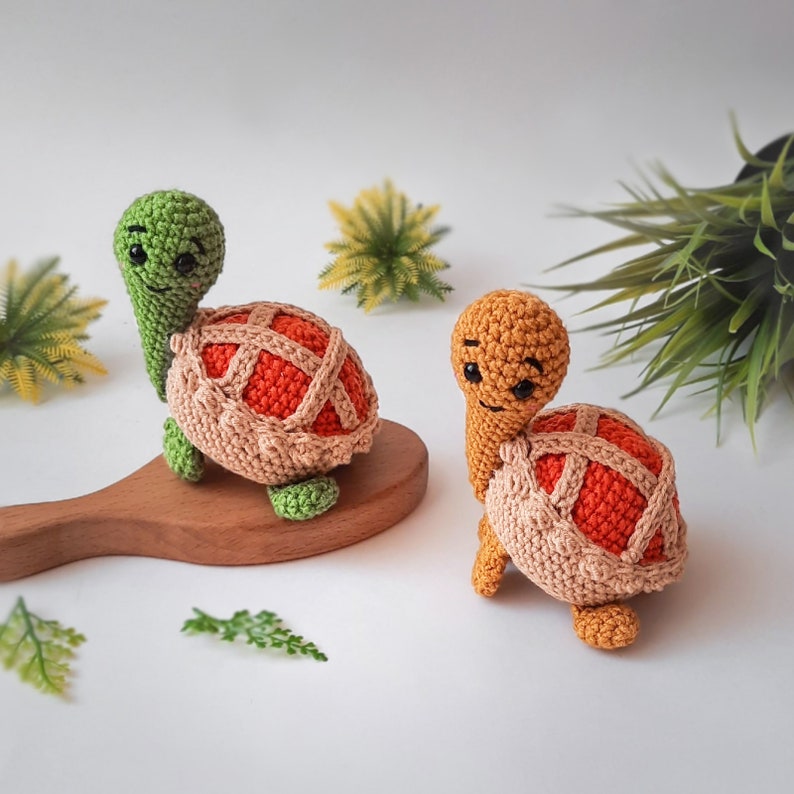 Pumpkin pie turtle crochet pattern, Turtle amigurumi, Pumpkin pie ornament, Crochet cute pattern, Fall crochet pattern image 2