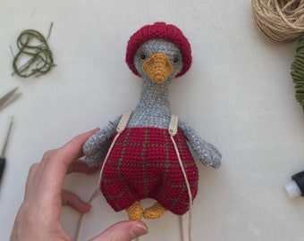 Amigurumi crochet PATTERN Jouet d'oie au crochet de Noël avec des vêtements sur ANGLAIS, tutoriel jouet au crochet amigurumi, modèle facile pour les débutants