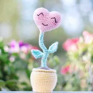 Crochet flower pattern tutorial on how to crochet a flower pot easy red heart crochet patterns easy crochet gifts image 2