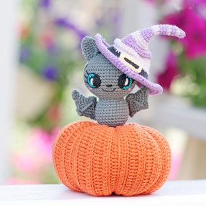 Bat crochet pattern halloween amigurumi- diy halloween decor - halloween pumpkin crochet pattern