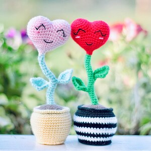 Crochet flower pattern tutorial on how to crochet a flower pot easy red heart crochet patterns easy crochet gifts image 3