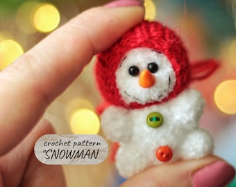 Amigurumi Christmas Snowman Crochet Pattern, knitted hat, Light Crochet Pattern