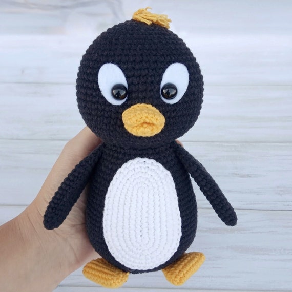 Amigurumi Crochet Pattern - Crochet Pattern Penguin Skier