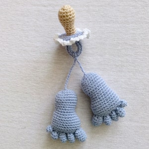 Pied de bébé et tétine au Crochet Parent, faveurs de baptême de bébé, cadeau de douche de bébé bricolage. image 3