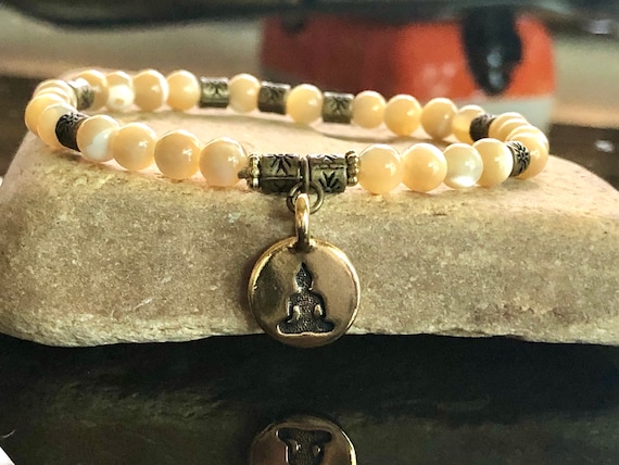 Buddha Charm Natural Shell Bracelet. Women's Bracelet. Gift For Her. Yoga. Meditation. Zen