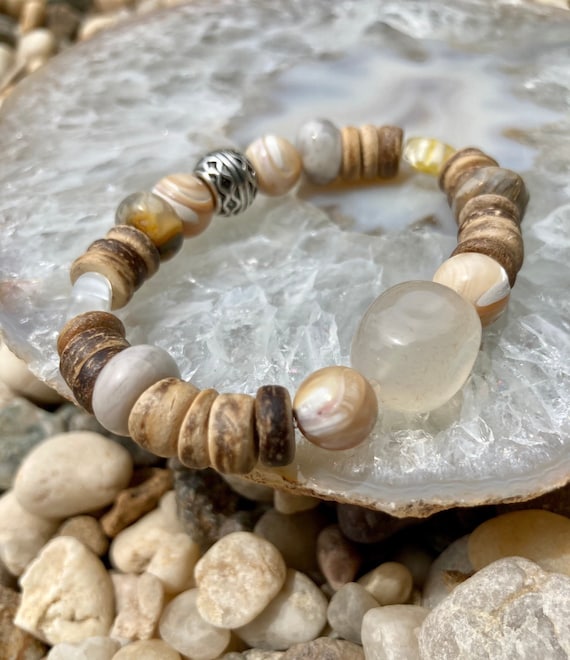Beachy Boho Bracelet. Women's Bracelet. Men’s Bracelet. Boho Jewelry. Bohemian. Hippie. Bohochic. Festival. Summer