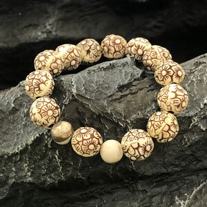 White Bracelet. Women&#39;s Bracelet. Gift For Her. Spiritual Bracelet.