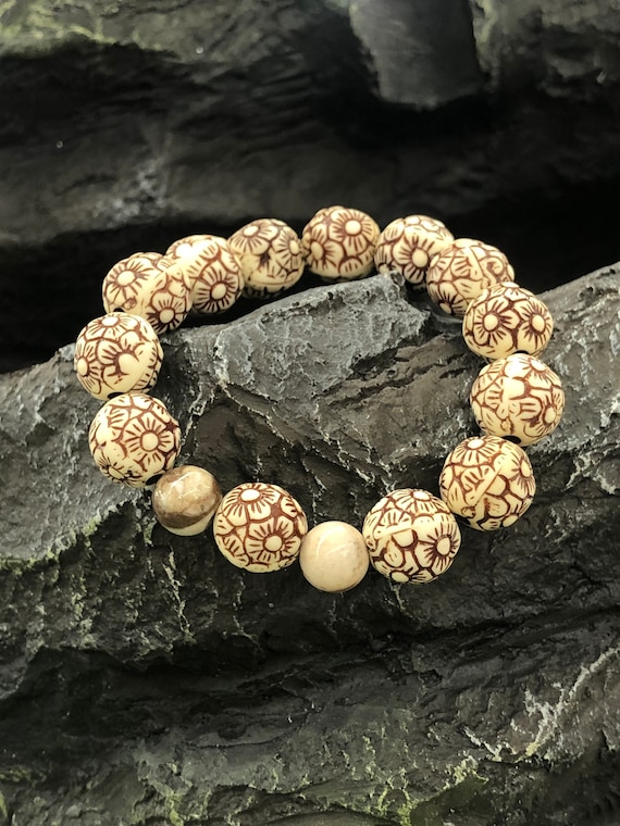 White Bracelet. Women's Bracelet. Gift For Her. Spiritual Bracelet.