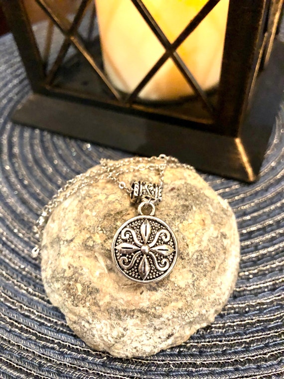 Four Directions Floral Pendant Necklace. Women's Jewelry. Boho Chic. Hippie. Dreams Spiritual