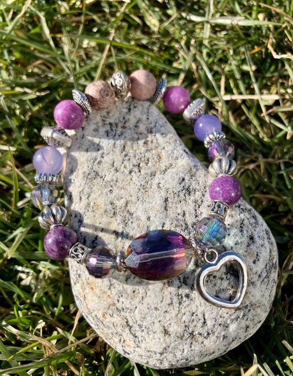 Heart Charm Bracelet. Women’s Bracelet. Bohochic. Women’s jewelry. Purple pink jewelry. Bohemian Jewelry