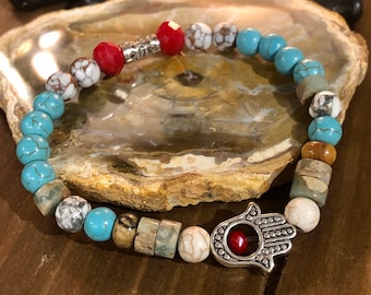 Braccialetto Boho con mano di Hamsa: pietra multicolore, protezione dal malocchio