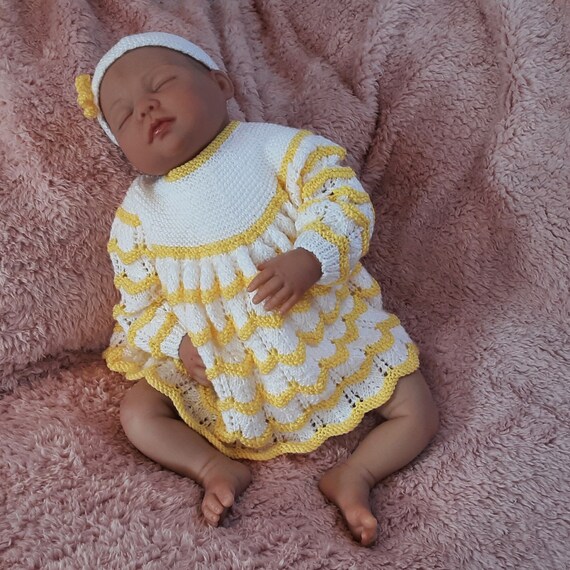 Baby Girl's Hand Knitted set to fit 0-3mths/Reborn Doll 