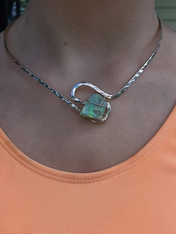 green jade elephant necklace