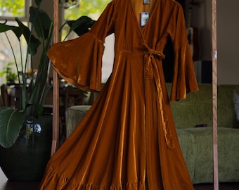 BLACKFISH The Label The Aurelia Dress Ruska - Bohemian / witch / hippie velvet wide-sleeved wrap dress