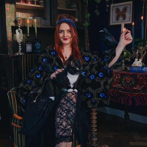 Witches Familiar Short Sleeve Blouse