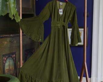 BLACKFISH The Label The Aurelia Dress Viper - Bohemian / witch / hippie velvet wide-sleeved wrap dress