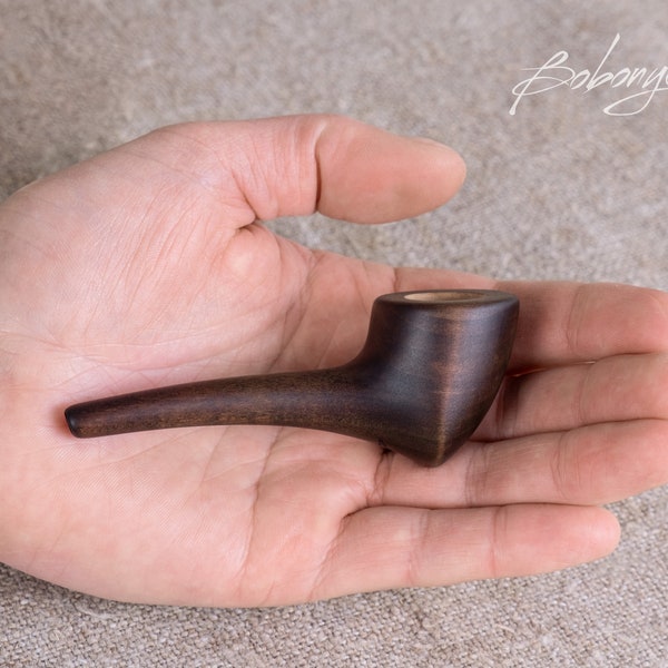 Pocket wooden smoking pipe