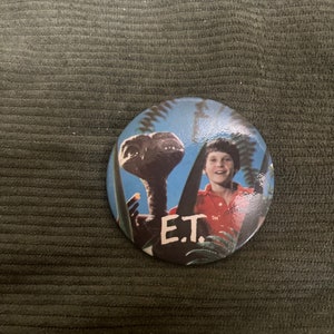 Vintage E.T.Collectable button