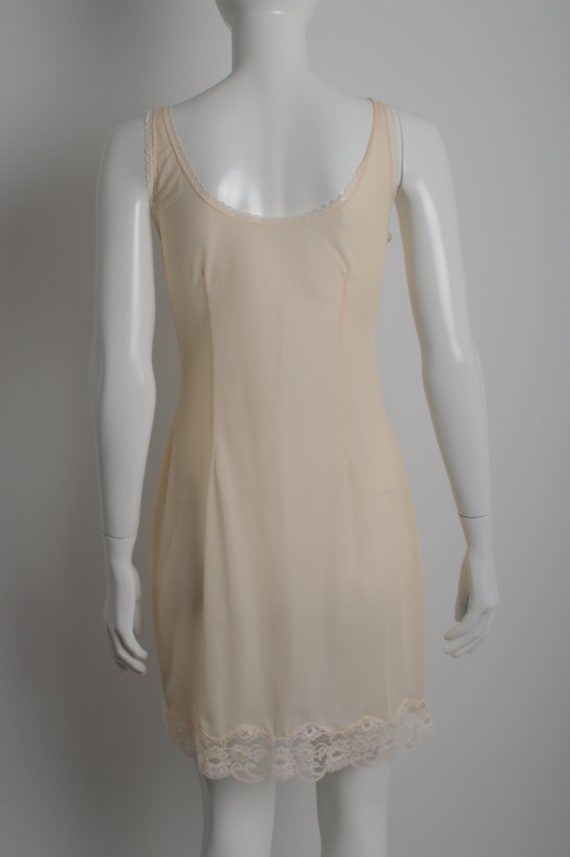 Vintage 60s MARGRET light peach slip dress with f… - image 8