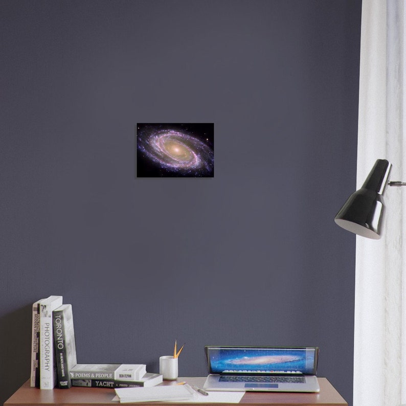 Pôster da Galáxia Ursa Maior: Impressão do Telescópio Hubble imagem 2