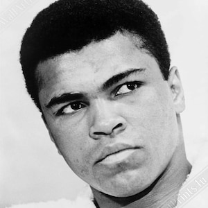 Muhammad Ali Poster, 1967 Aged 25, Vintage Photo - Iconic Muhammad Ali Print - Boxing Legend UK, EU USA Domestic Shipping