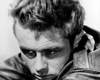 James Dean Poster, Hollywood Legend, Vintage Photo - Iconic James Dean Print - Hollywood Silver Screen Star UK, EU USA Domestic Shipping