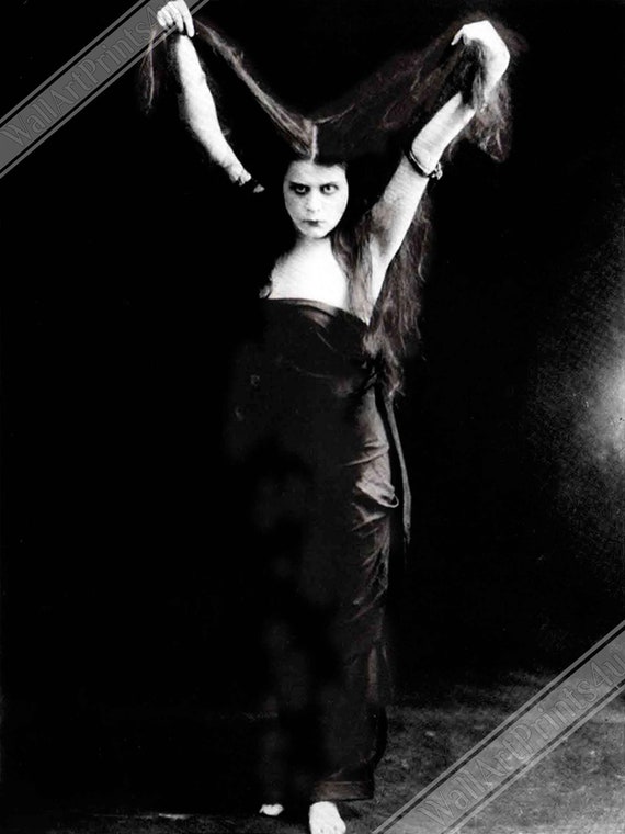 Theda Bara 'Sin' (1915) ポスター: 無声映画スター、ヴィンテージ写真