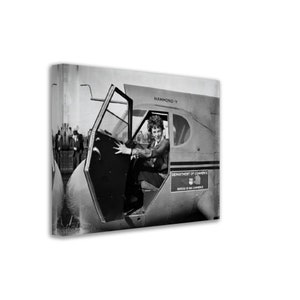 Amelia Earhart Canvas, American Aviatrix Author, Vintage Photo Canvas Print UK, EU USA Domestic Shipping