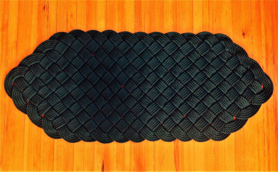 Custom Masterpiece | Grand Black Ocean Plait Rug | 70