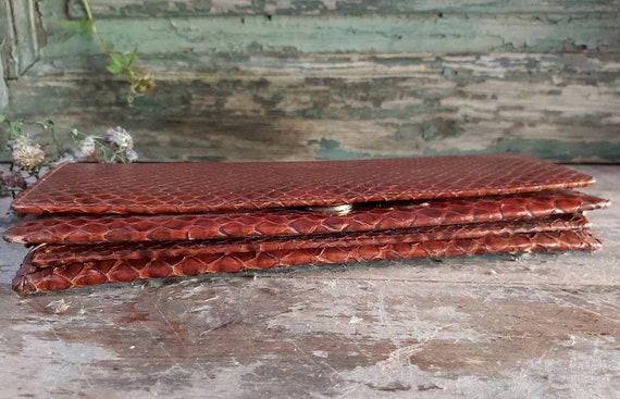 Beautiful vintage french snakeskin clutch - image 8