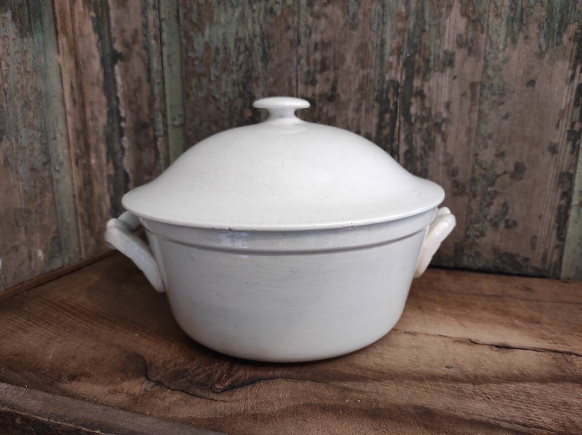 Grande Soupe de Porcelaine Vintage Français Luneville Opaque France