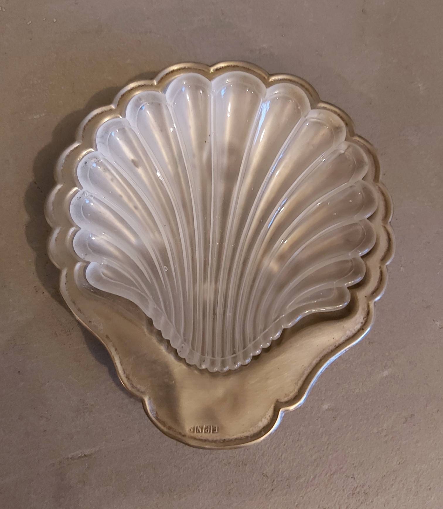 Vintage Silver Plated Shell Savon Plat