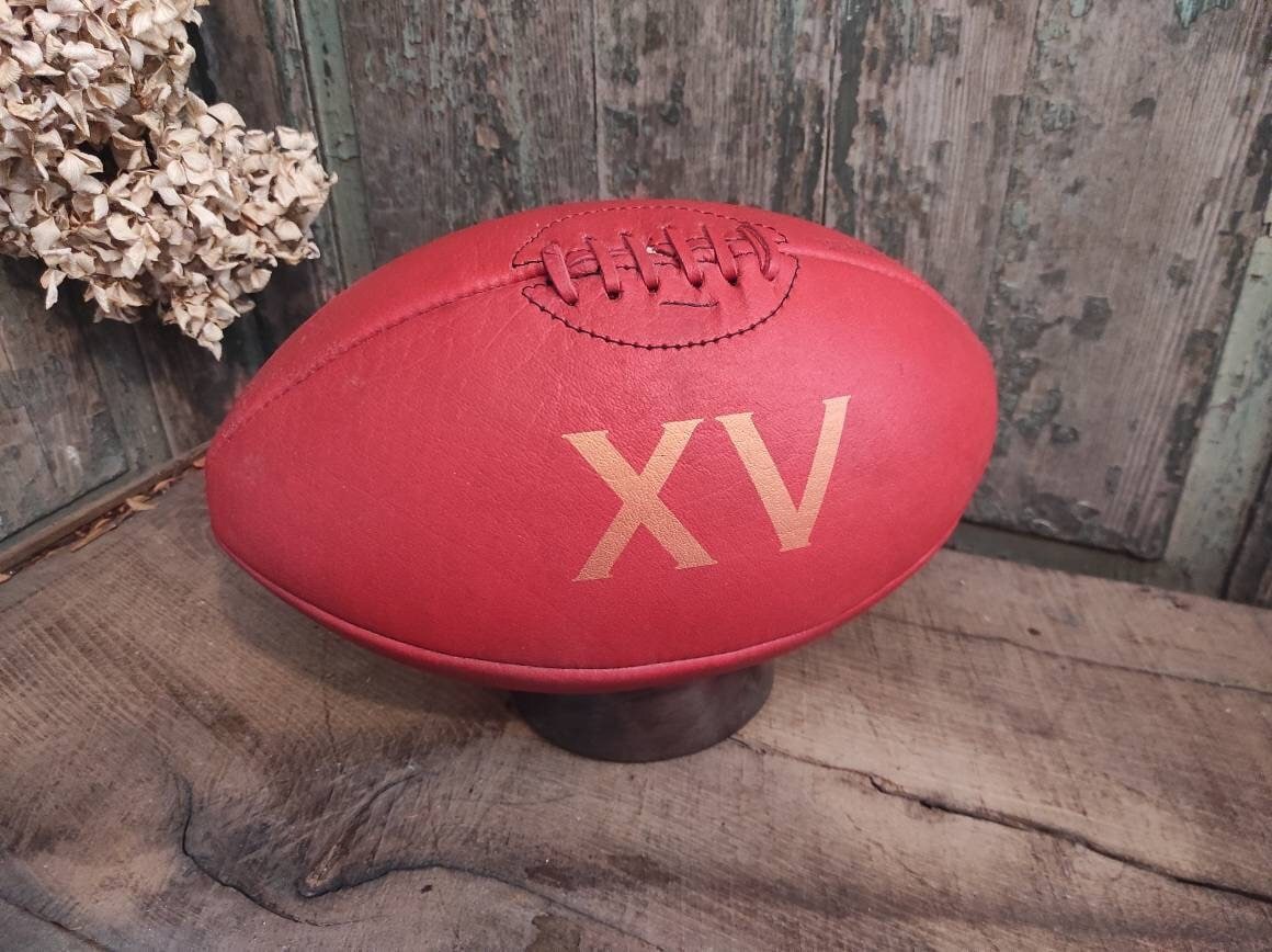 XV番のヴィンテージの赤い革製ラグビーボール - Etsy 日本