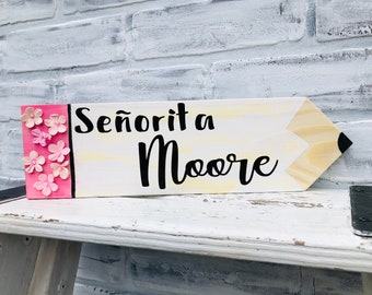 Teacher Sign, Pencil Sign, teacher Christmas Gift, Personalized Teacher Pencil Sign, Teacher Gift, Back to School, End of Year, Name Sign