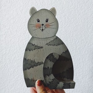 Vintage Hand-painted Wooden Block Gray Cat with Stripes Note or Card Holder Marianne Browne Artist Cottage Farmhouse Nursery Decor image 3