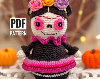 Modèle de crochet de poupée de crâne, modèle de poupée amigurumi du Jour des morts, amigurumi d’Halloween