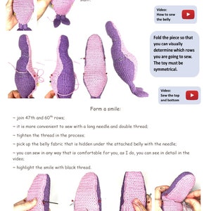 K&ouml;nnte beinhalten: H&auml;kelanleitungen f&uuml;r die Herstellung eines lila und rosa Pinguinspiels. Die Anleitungen beinhalten Bilder der Schritte, die beim N&auml;hen des Bauches am K&ouml;rper und beim Formen eines L&auml;chelns beteiligt sind. Der Text enth&auml;lt den Ausdruck "Verbinde die 47. und 60. Reihe".