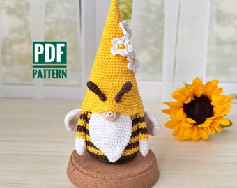 Crochet pattern bee gnome, Gnome amigurumi pattern, Crochet gnome pattern with crochet flowers, Holiday gnome