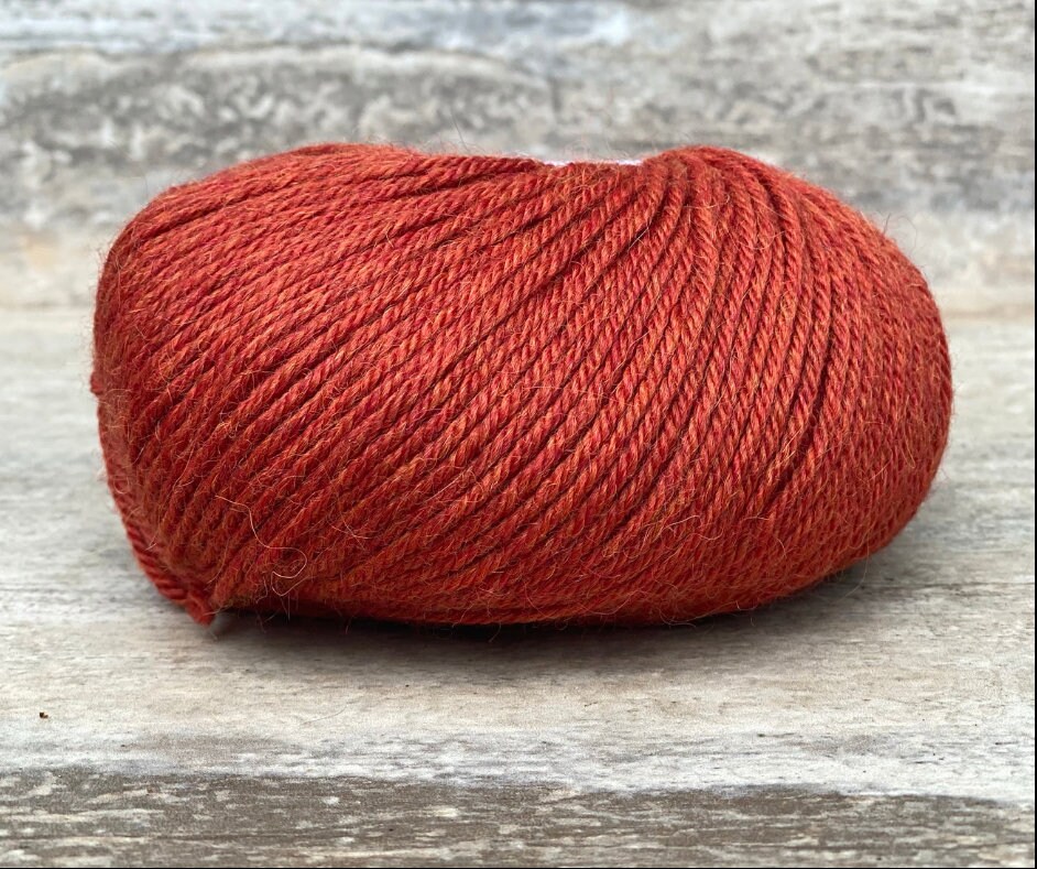 Super Soft Red Baby Alpaca Yarn From Peru for Crocheting or Knitting/  INDIECITA Double Knitting 4/9 Baby Alpaca Yarn 