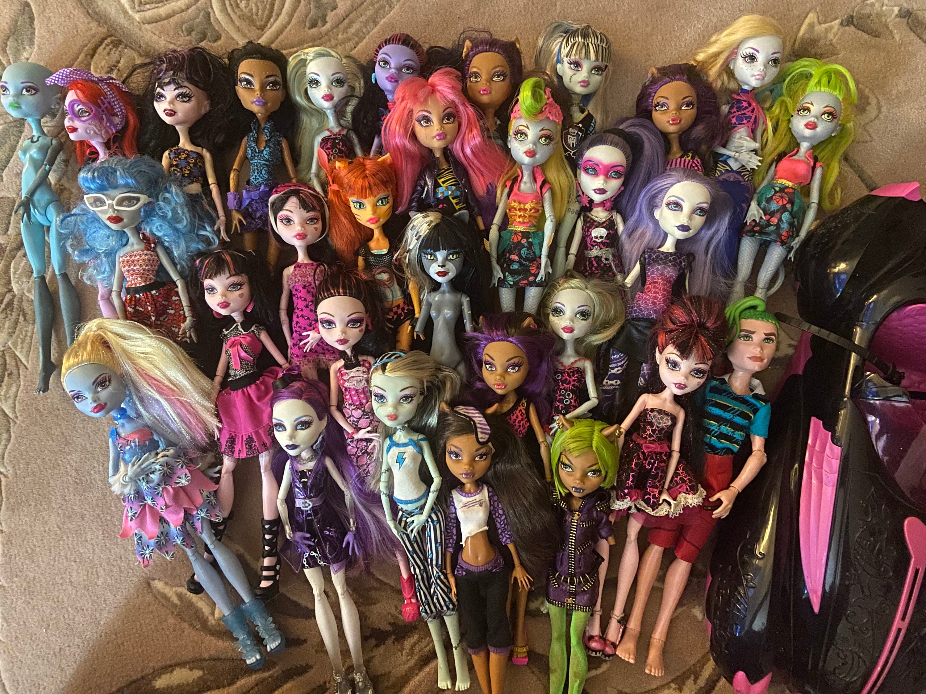 New Surprise Doll Monster High DOLL G3 Ghoulia Yelps Doll with Blue Hair Pet and Accessories Girls Holiday Gift - AliExpress
