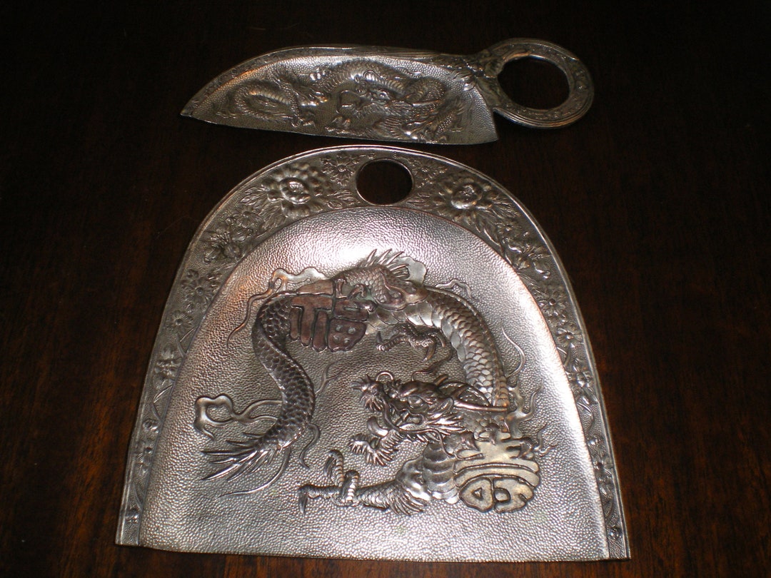 HTF Vintage Japanese Imbossed W/dragons-- Crumb Catcher / Crumb Plate ...