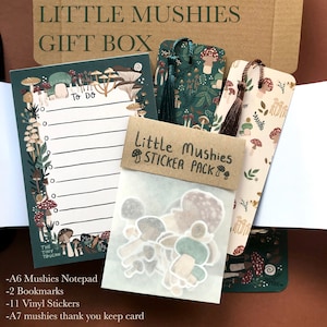 Little Mushies Gift Box- Confezione regalo di cancelleria a fungo illustrata- Fungi- Blocco note- Adesivi- segnalibro- amante del libro- Cottagecore