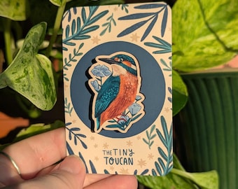 Kingfisher Pin-  Sustainably sourced European wood- Cottagecore- Made in the UK