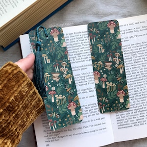 Mushies bookmark. Mushroom illustration- Fungi- With or without tassel- Kawaii bookmark- Book worm gift- Book lover-  Pretty Stationery