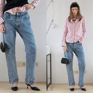 Levi&#39;s 501 (Made in USA) | vintage secondhand preloved pre-owned stone wash classic 501s straight leg, high mid rise waist full length