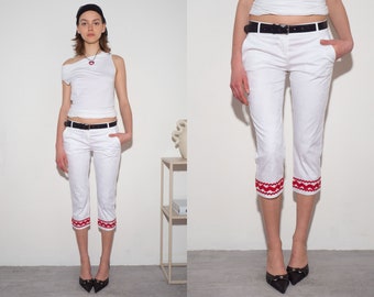 PANTALON CAPRI MOSCHINO | vintage d'occasion d'occasion blanc rouge coton stretch taille basse pantalon taille 3/4 taille basse y2k